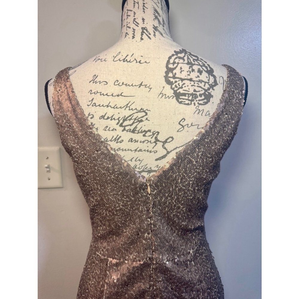 Women's Lulus Gold Sequin V-Neck Cocktail Dress Size M - Picture 6 of 9